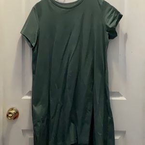 T-shirt dress w/ pockets